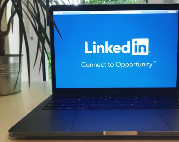 Pourquoi faire appel à un Ghostwriter sur LinkedIn ?